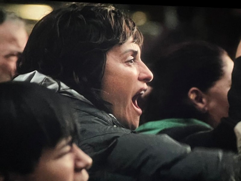 “En los márgenes.” Dirección: Juan Diego Botto, con Luis Tosar y Penélope Cruz.